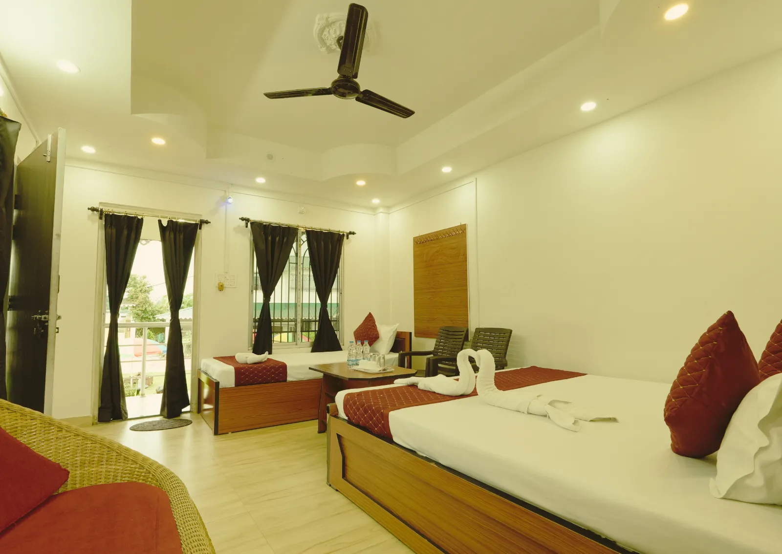 Contact Resort Forest Club